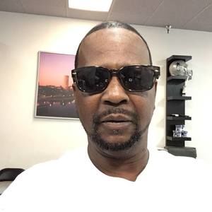 Meet your Posher, Tellis